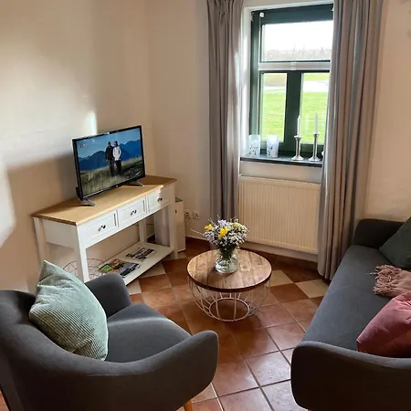 Apartament Wollin - Alte Schule Barlin