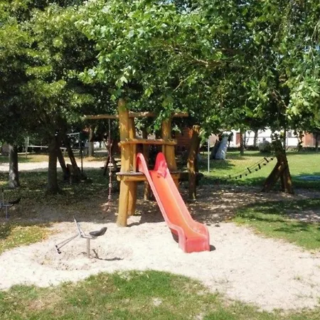 Wollin - Alte Schule Barlin *
